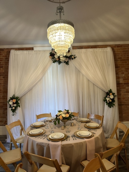 Sweetheart Table